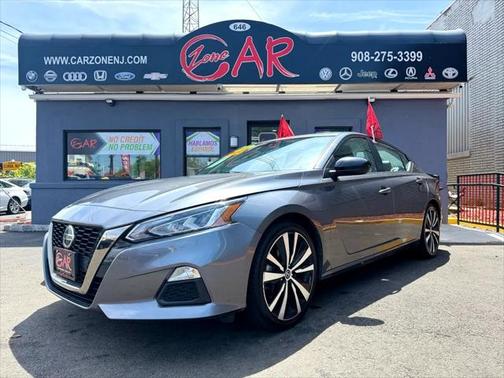 2022 Nissan Altima SR FWD