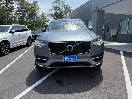 2018 Volvo XC90 T5 Momentum