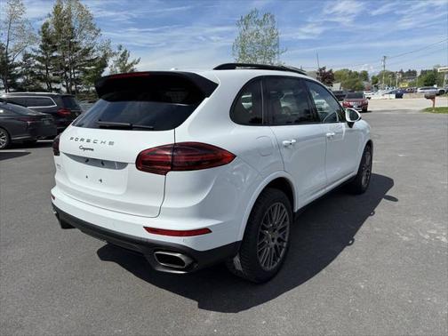 2017 Porsche Cayenne Platinum Edition