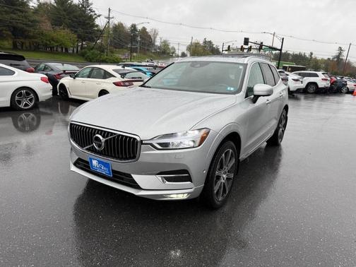 Bright Silver Metallic 2019 Volvo XC60 T5 Inscription