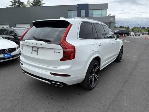 2019 Volvo XC90 T6 R-Design