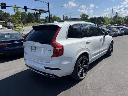 2019 Volvo XC90 T6 R-Design
