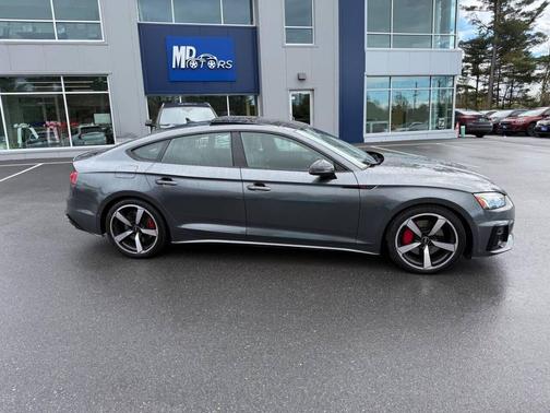 Daytona Gray Pearl Effect 2023 Audi A5 Sportback 45 S Line Prestige