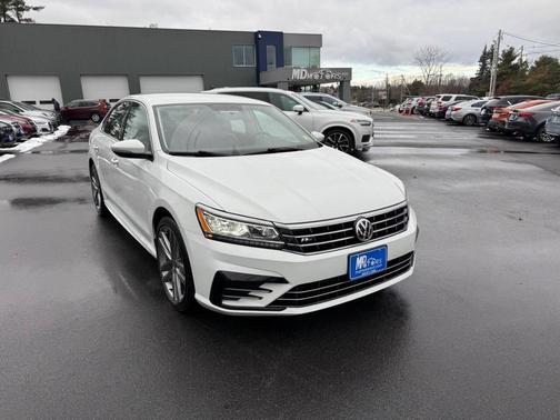 2017 Volkswagen Passat 1.8T R-Line w/Comfort