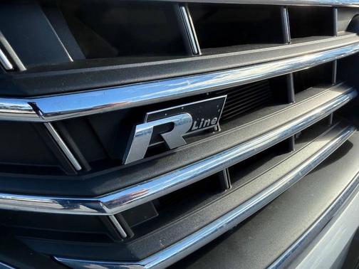 2020 Volkswagen Passat 2.0T R-Line