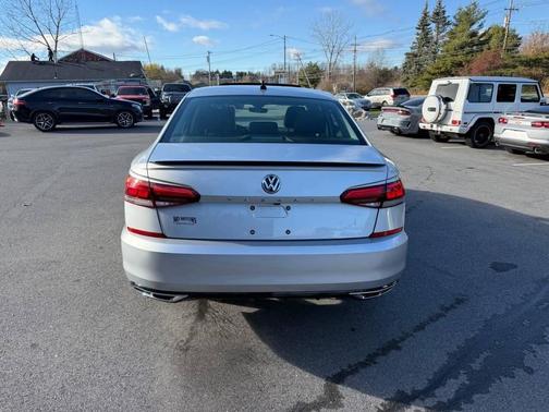 2020 Volkswagen Passat 2.0T R-Line