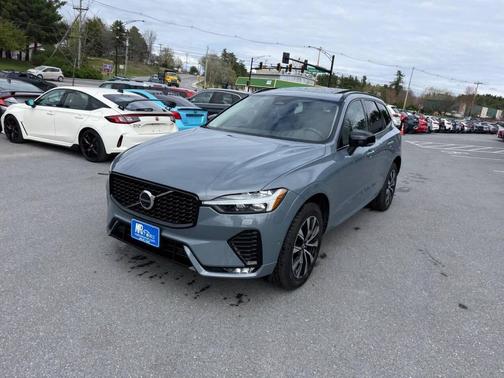 Thunder Grey Metallic 2023 Volvo XC60 B5 Plus Dark Theme