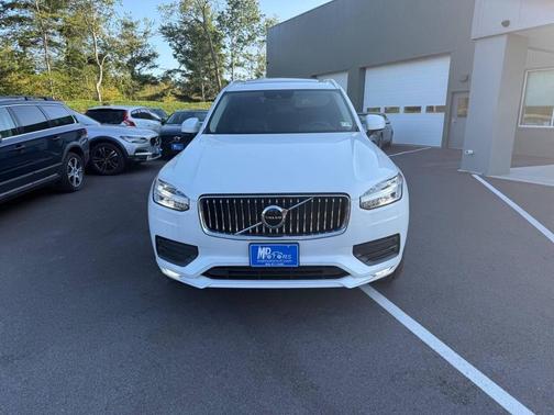 2020 Volvo XC90 T5 Momentum