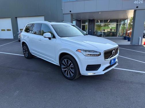2020 Volvo XC90 T5 Momentum