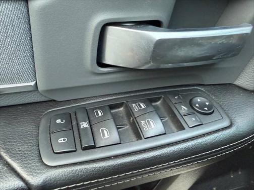 2019 RAM 2500 Big Horn Crew Cab 4x4 6'4' Box