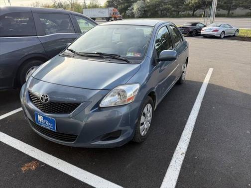 2012 Toyota Yaris LE