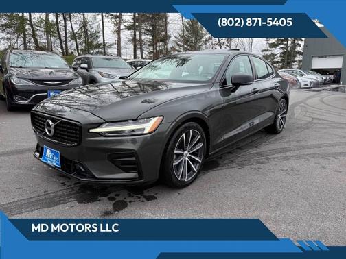 2022 Volvo S60 T5 Momentum