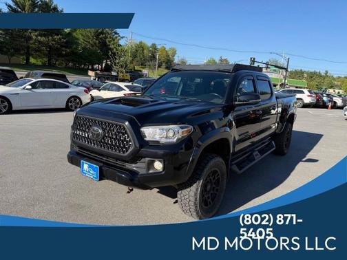 Midnight Black Metallic 2018 Toyota Tacoma TRD Sport