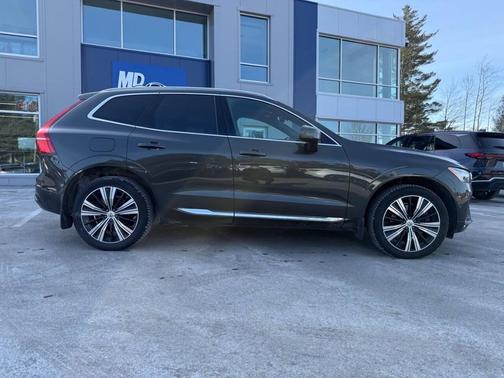 2022 Volvo XC60 B6 Inscription