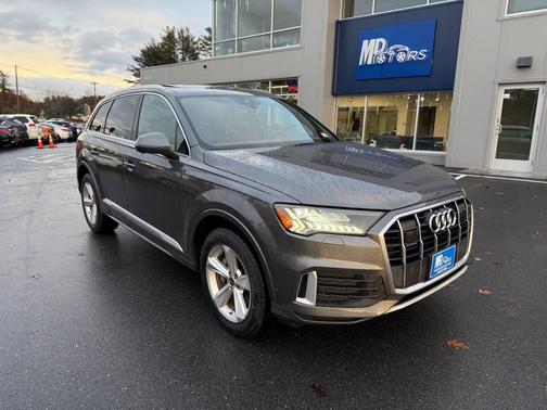 2023 Audi Q7 45 Premium Plus