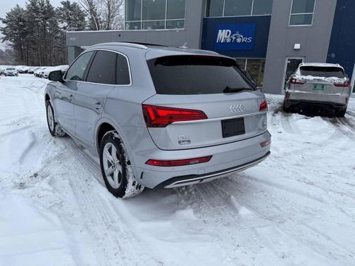 2023 Audi Q5 40 Premium