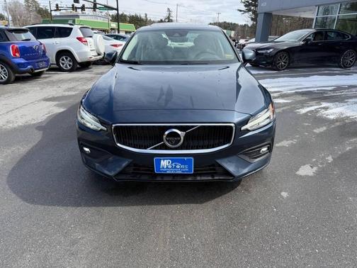 2019 Volvo S60 T5 Momentum