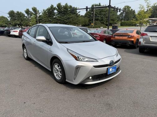 2020 Toyota Prius LE