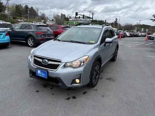 Ice Silver Metallic 2017 Subaru Crosstrek 2.0i Premium