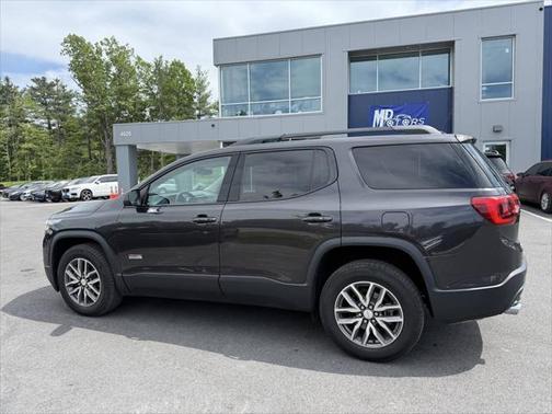 2017 GMC Acadia SLE-2
