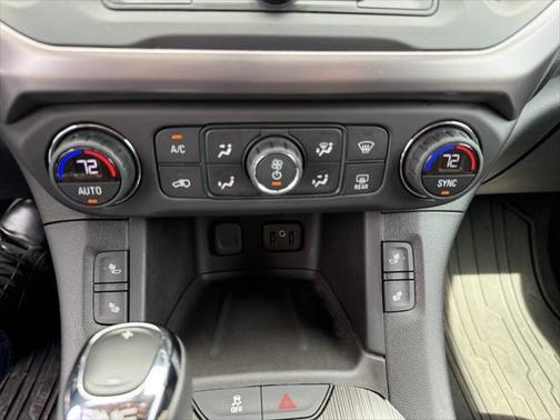 2017 GMC Acadia SLE-2
