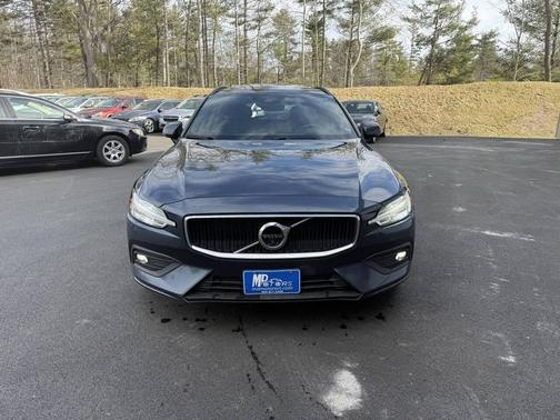 2020 Volvo V60 T5 Momentum