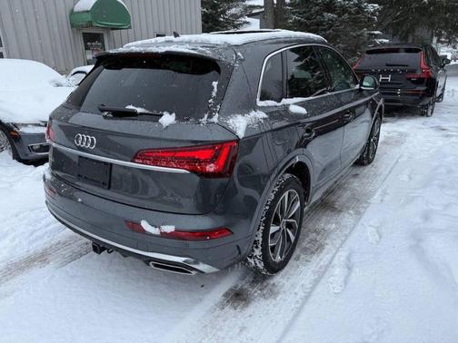 2023 Audi Q5 45 S line Premium Plus