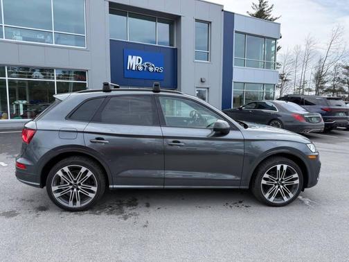 Daytona Gray Pearl Effect 2019 Audi SQ5 3.0T Premium Plus