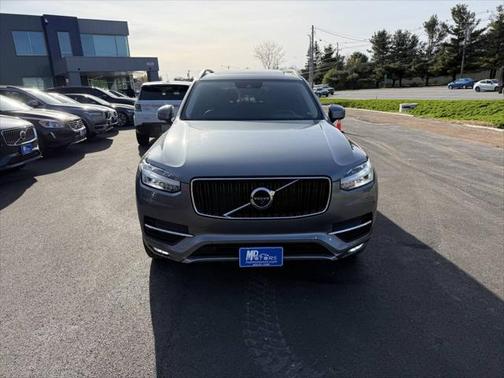 2018 Volvo XC90 T6 Momentum