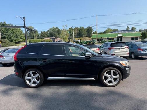 2010 Volvo XC60 T6 R-Design