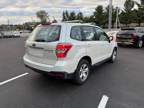 2014 Subaru Forester 2.5i