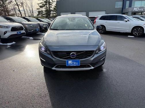 2018 Volvo S60 Cross Country T5