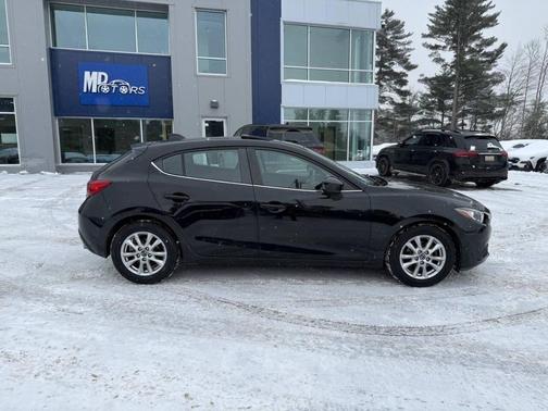 2015 Mazda Mazda3 i Touring