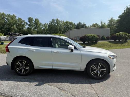 2019 Volvo XC60 T5 Momentum