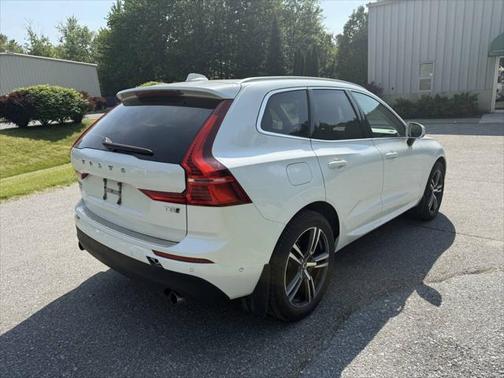 2019 Volvo XC60 T5 Momentum