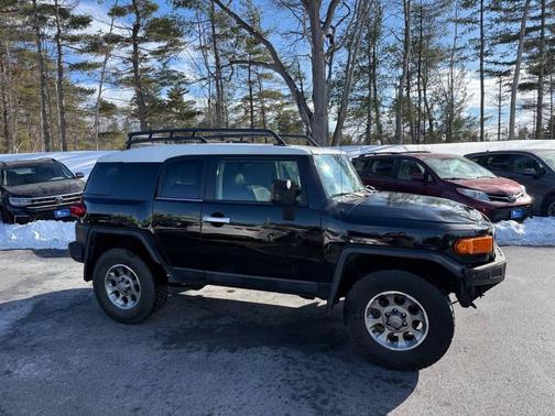 2013 Toyota FJ Cruiser Base