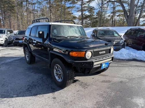 2013 Toyota FJ Cruiser Base