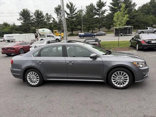 2016 Volkswagen Passat 1.8T SE