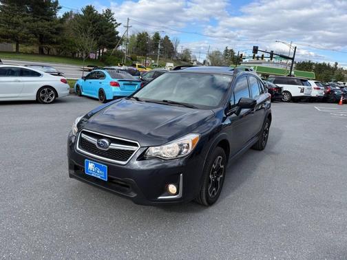 Dark Gray Metallic 2016 Subaru Crosstrek 2.0i Limited