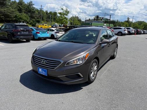 Dark Truffle 2017 Hyundai SONATA SE