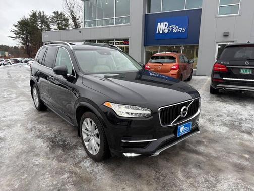 2016 Volvo XC90 T6 Momentum