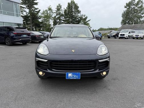 2016 Porsche Cayenne S