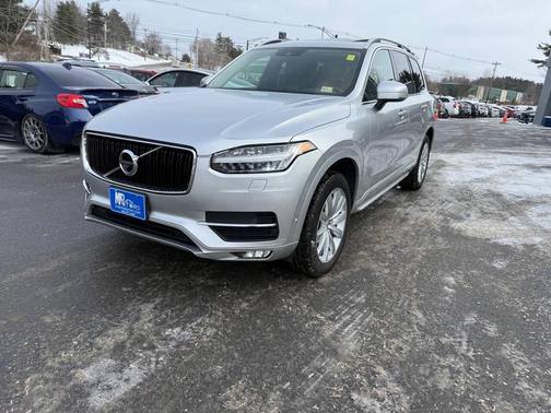 2018 Volvo XC90 T6 Momentum