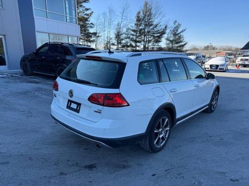 2017 Volkswagen Golf Alltrack TSI SE