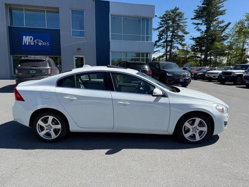 Ice White 2013 Volvo S60 T5