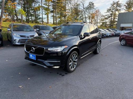 2018 Volvo XC90 T5 Momentum