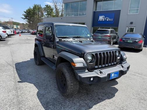 Granite Crystal Metallic Clearcoat 2020 Jeep Wrangler Freedom 4x4