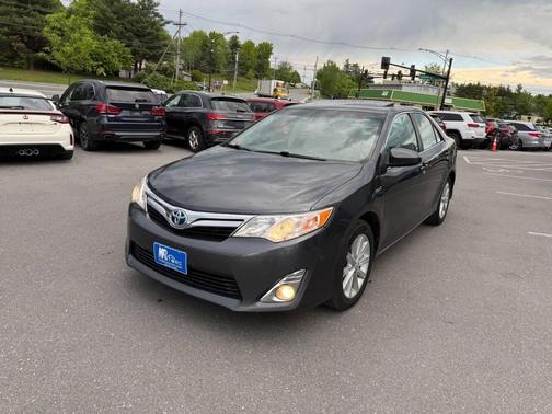 Magnetic Gray Metallic 2012 Toyota Camry Hybrid XLE