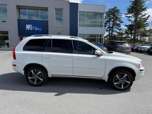 Electric Silver Metallic 2013 Volvo XC90 3.2 R-Design Premier Plus