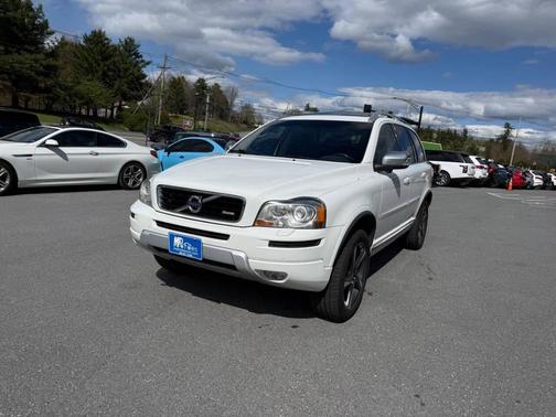 Electric Silver Metallic 2013 Volvo XC90 3.2 R-Design Premier Plus